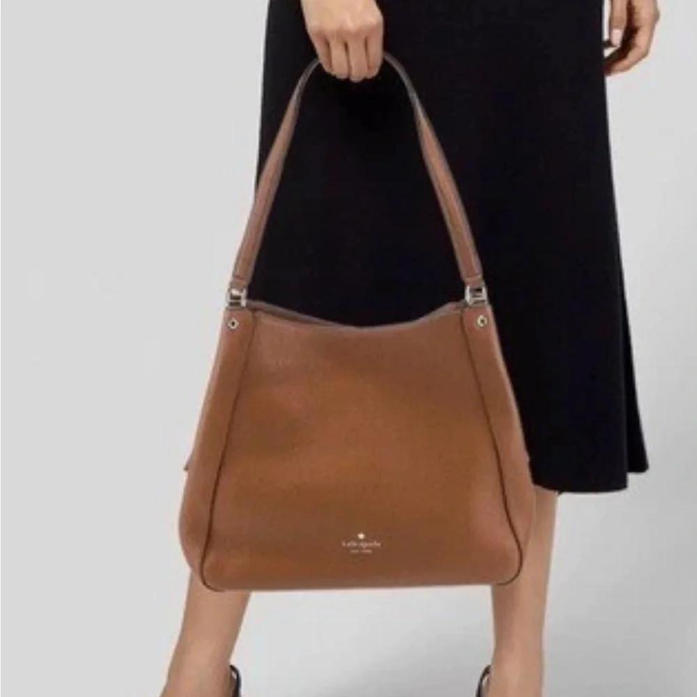 Like New ✨ Kate Spade / Leila Triple Compartment Shoulder Bag warm brown